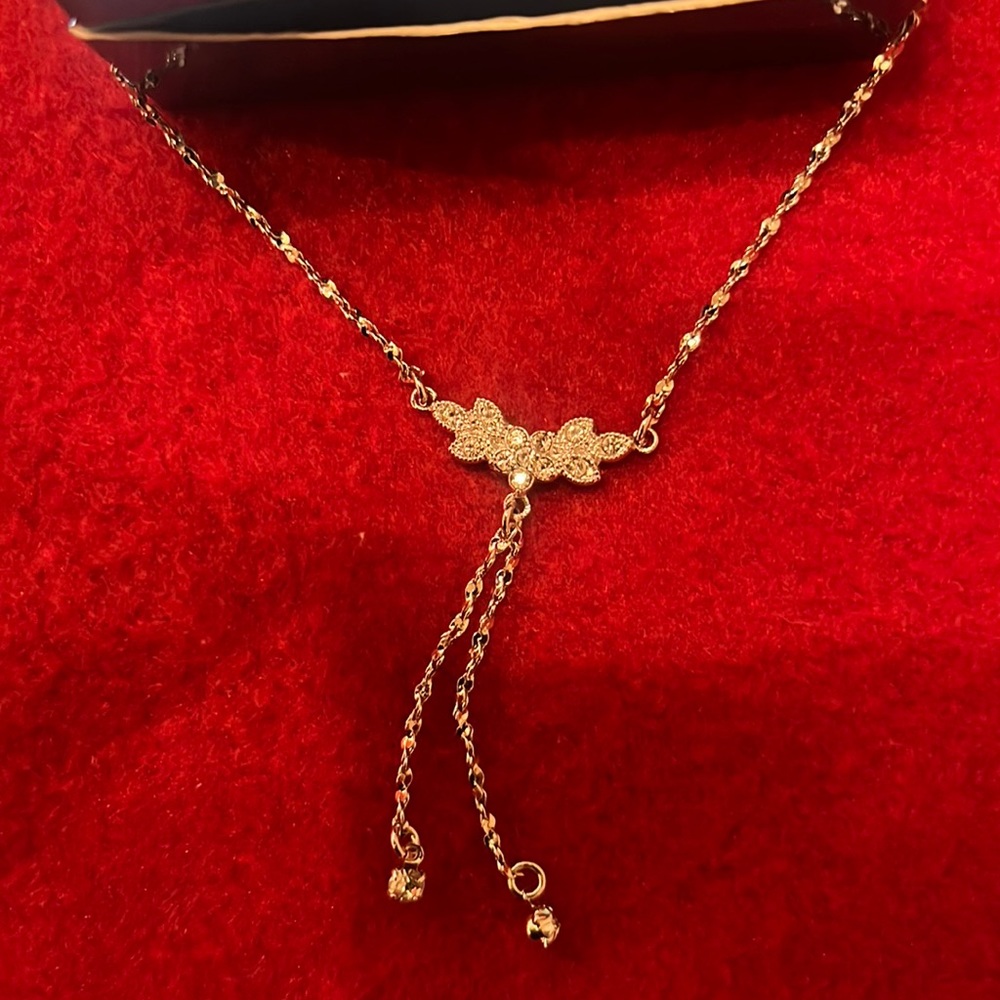 Avon floral anklet with rhinestone dangles